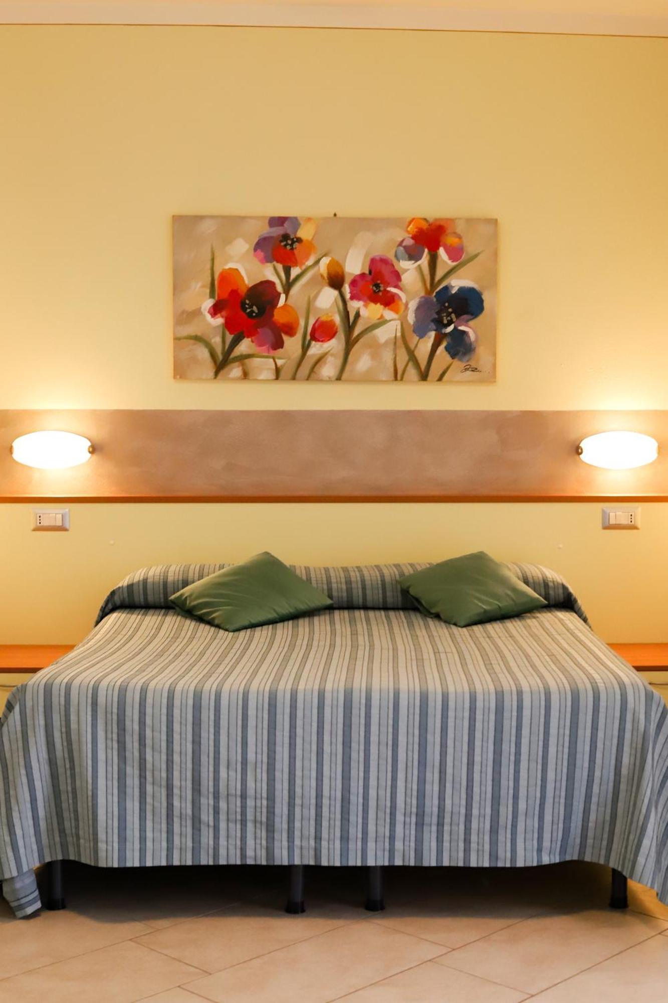 Aparthotel San Rocco Relais à Soiano Del Lago Extérieur photo