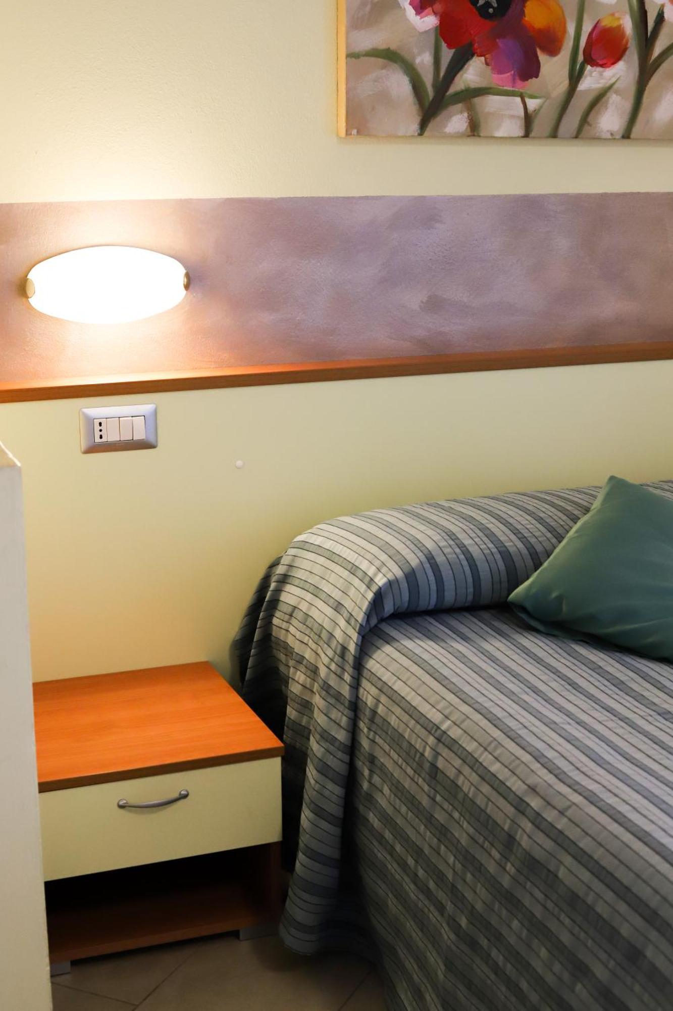 Aparthotel San Rocco Relais à Soiano Del Lago Extérieur photo